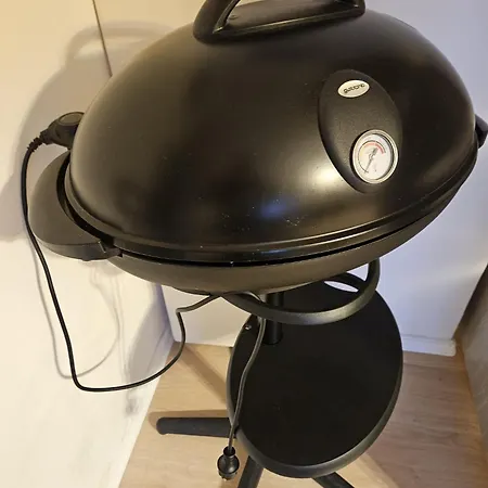 Buky 2 S Krytou Terasou A Grillem Apartment *